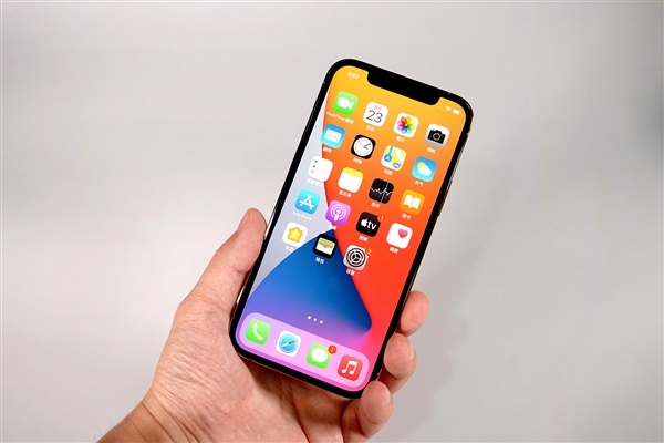 张湾苹果手机维修分享iOS 14.2修订版已到，专属iPhone 12系列 
